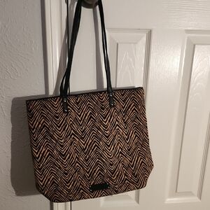 Vera Bradley Tan and Black Zigzag Tote